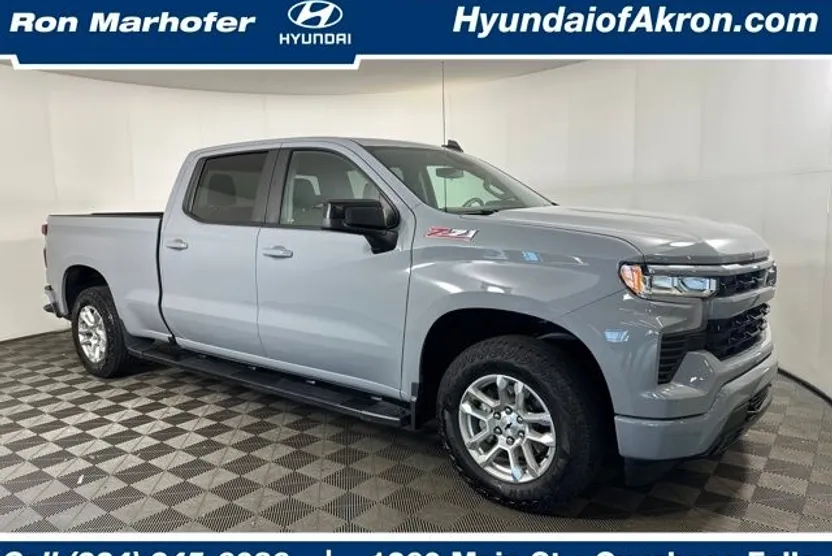 2024 Chevrolet Silverado 1500 RST photo 1