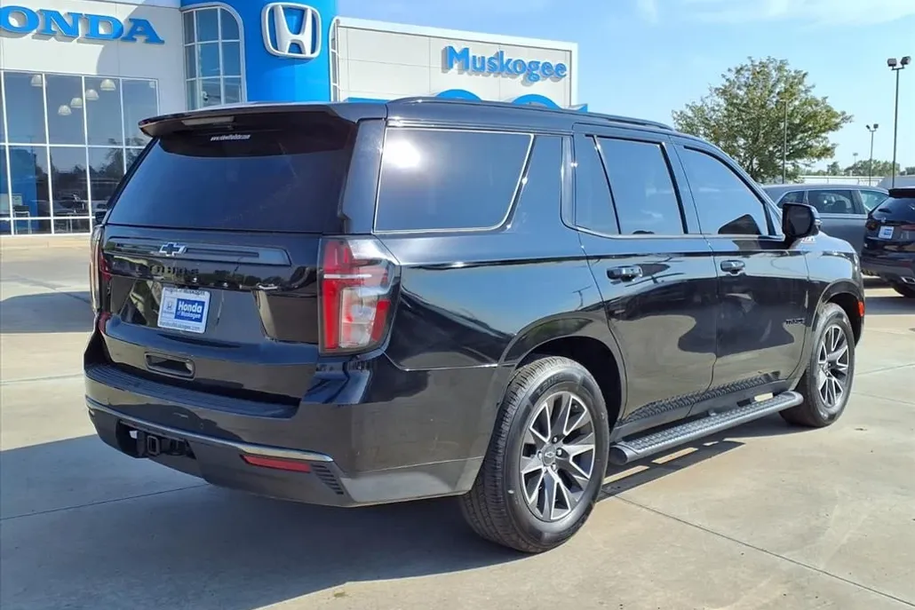 2021 Chevrolet Tahoe Z71 photo 1