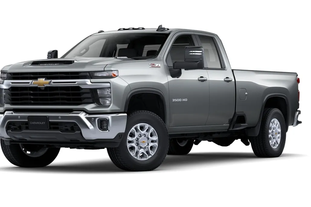 2025 Chevrolet Silverado 3500HD LT photo 1