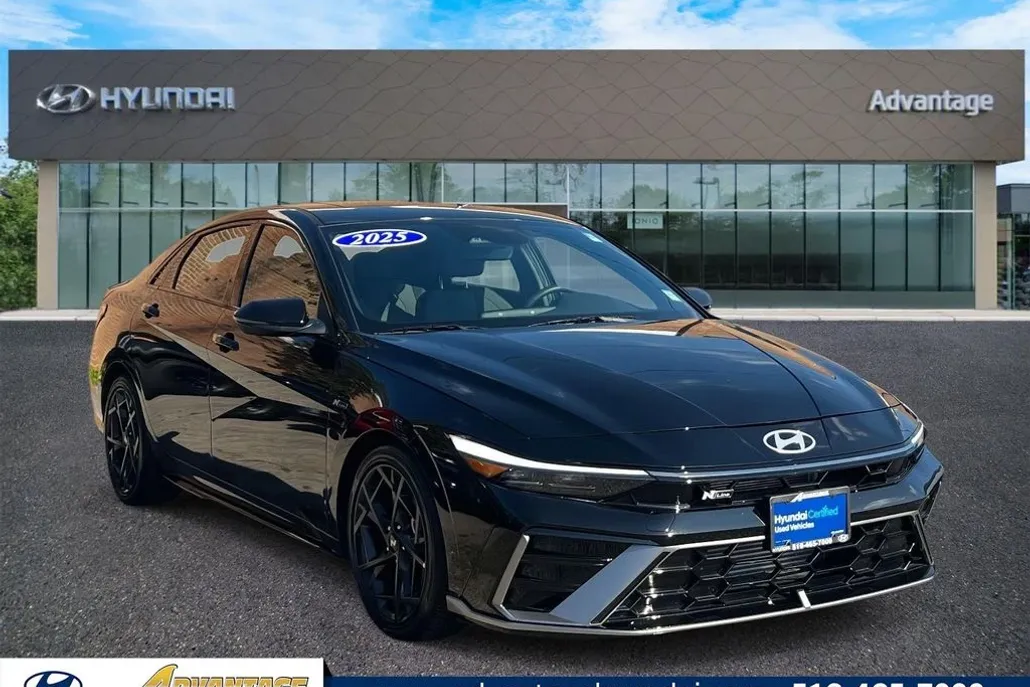2025 Hyundai Elantra N Line photo 1