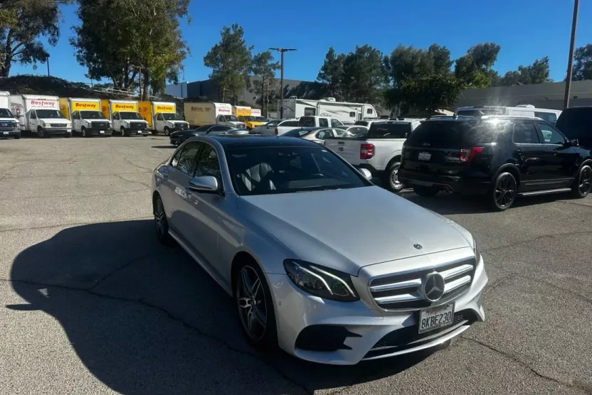2019 Mercedes Benz E 300 Sedan photo 1