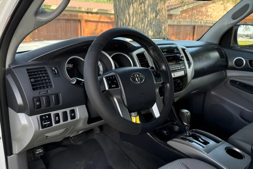 2012 Toyota Tacoma Double Cab V6 4x4 photo 1