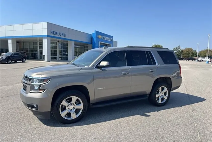 2018 Chevrolet Tahoe LT photo 1