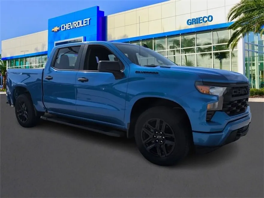 2026 Chevrolet Silverado 1500 Custom photo 1