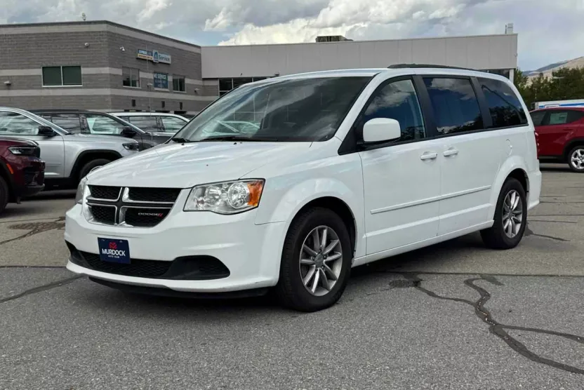 2017 Dodge Grand Caravan SE SXT Express photo 1