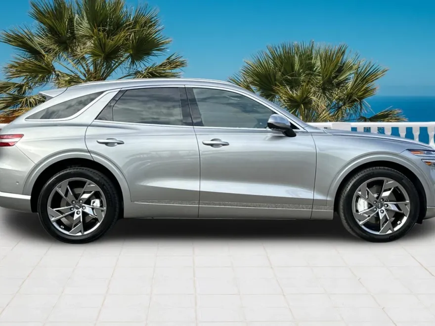 2025 Genesis Electrified GV70 Advanced photo 1