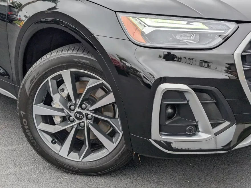 2023 Audi Q5 45 S line Premium photo 1