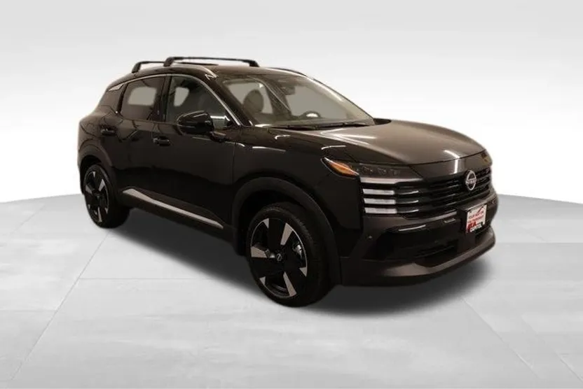 2025 Nissan Kicks SR photo 1