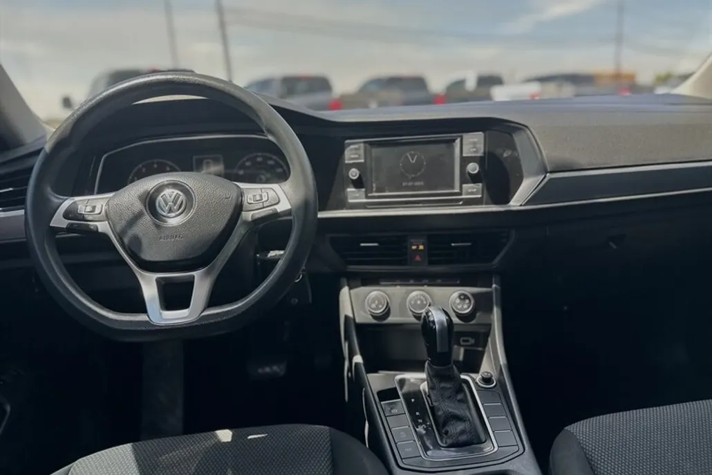 2019 Volkswagen Jetta S photo 1
