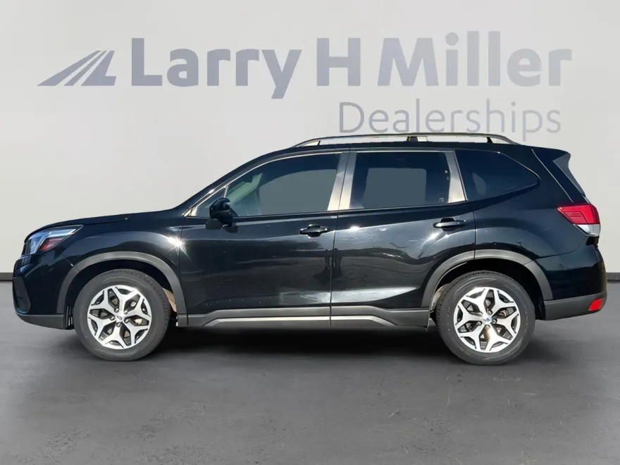 2020 Subaru Forester Premium photo 1