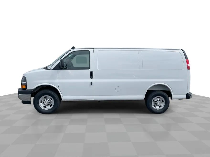 2025 Chevrolet Express Cargo 2500 photo 1