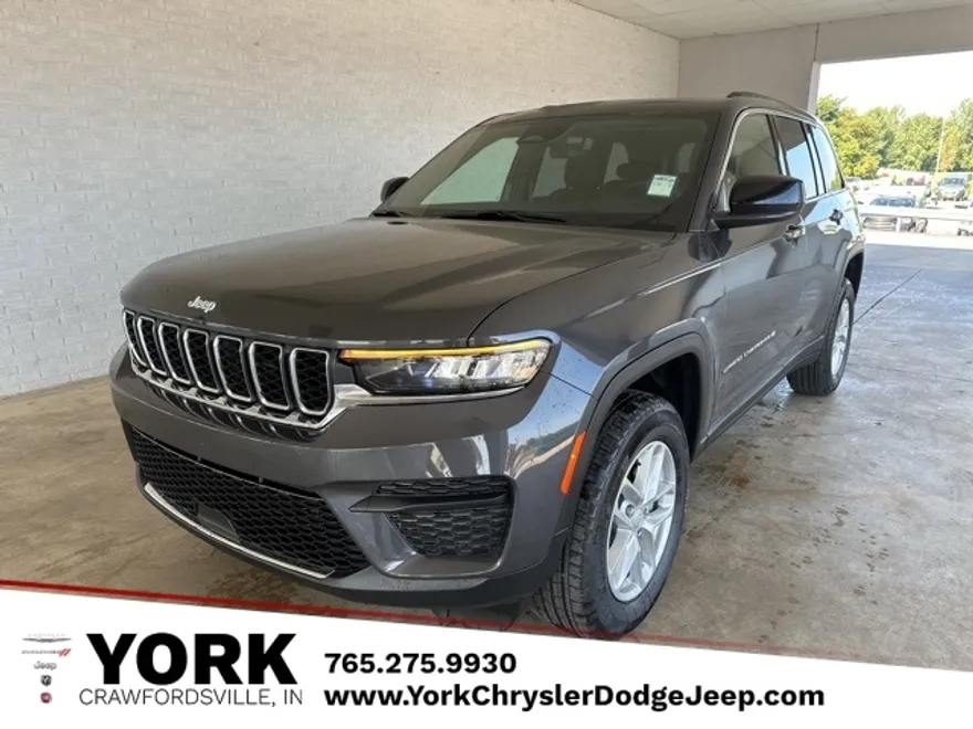 2025 Jeep Grand Cherokee Laredo X photo 1
