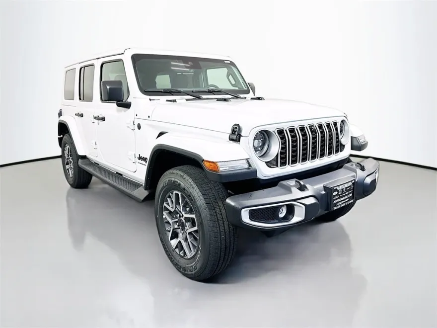 2025 Jeep Wrangler Sahara photo 1