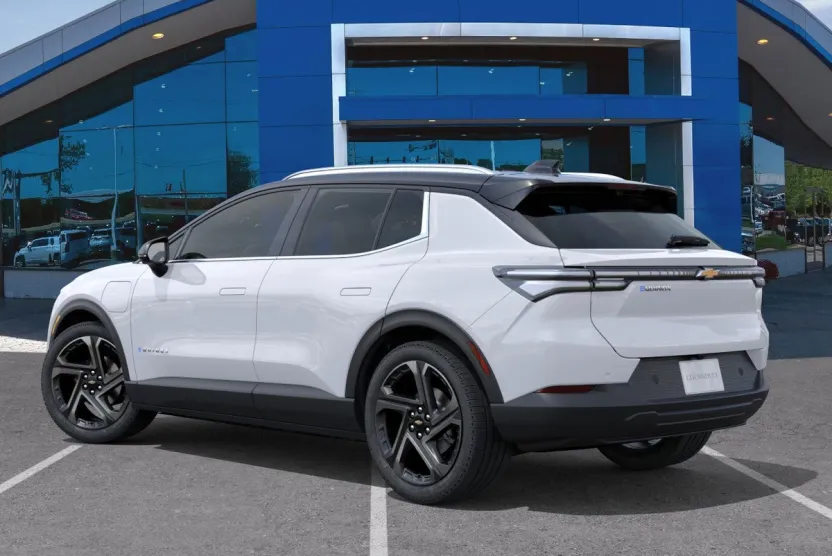 2026 Chevrolet Equinox EV 1LT photo 1
