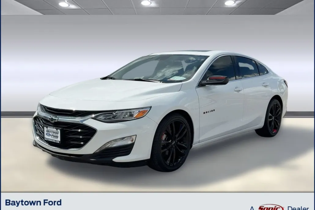 2023 Chevrolet Malibu Premier photo 1