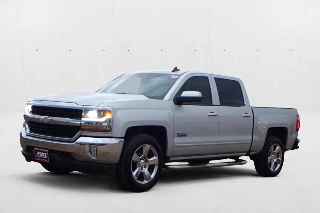 2018 Chevrolet Silverado 1500 LT photo 1