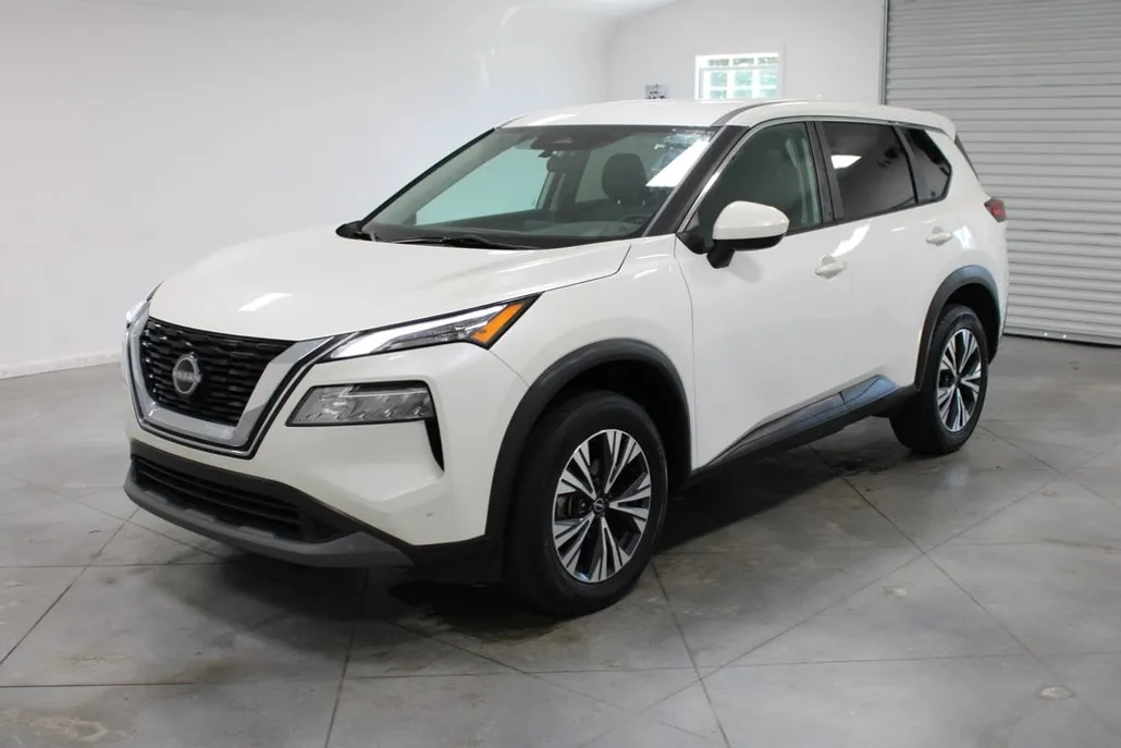 2023 Nissan Rogue SV photo 1