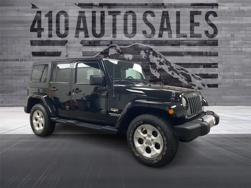 2014 Jeep Wrangler Unlimited Sahara photo 1