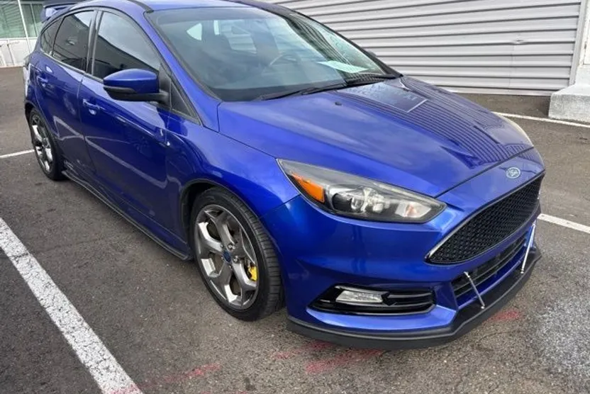 2015 Ford Focus ST photo 1