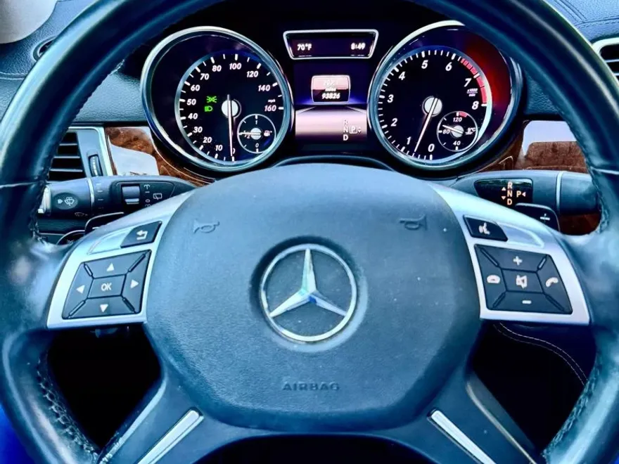 2015 Mercedes Benz ML 400 4MATIC photo 1