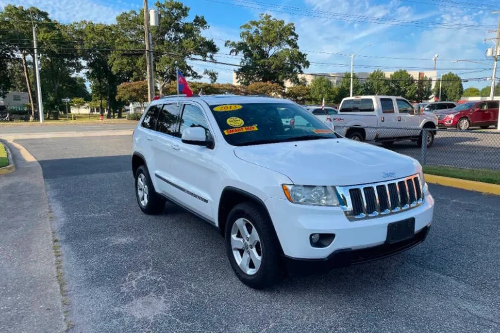2013 Jeep Grand Cherokee Laredo X photo 1
