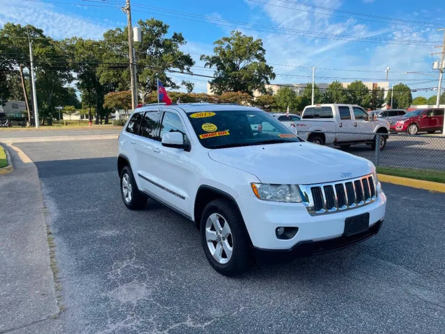 2013 Jeep Grand Cherokee Laredo X photo 1