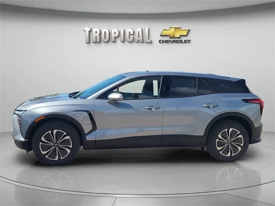 2025 Chevrolet Blazer EV photo 1