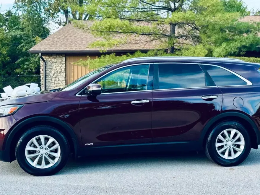 2016 Kia Sorento LX photo 1