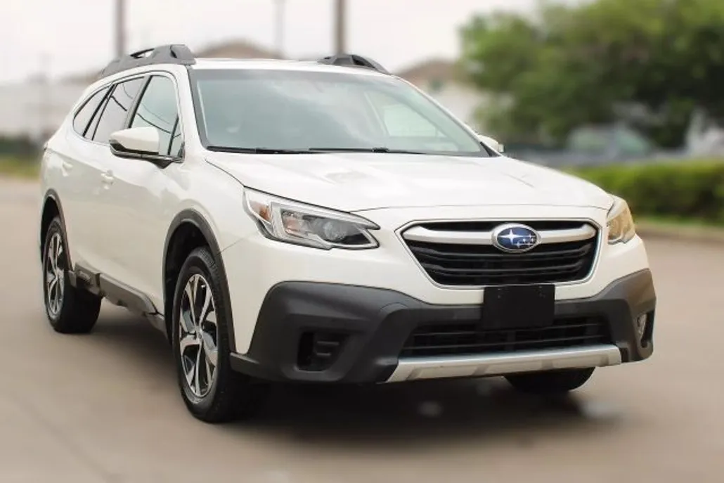 2020 Subaru Outback Limited XT photo 1