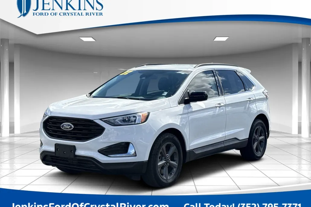 2022 Ford Edge SEL photo 1