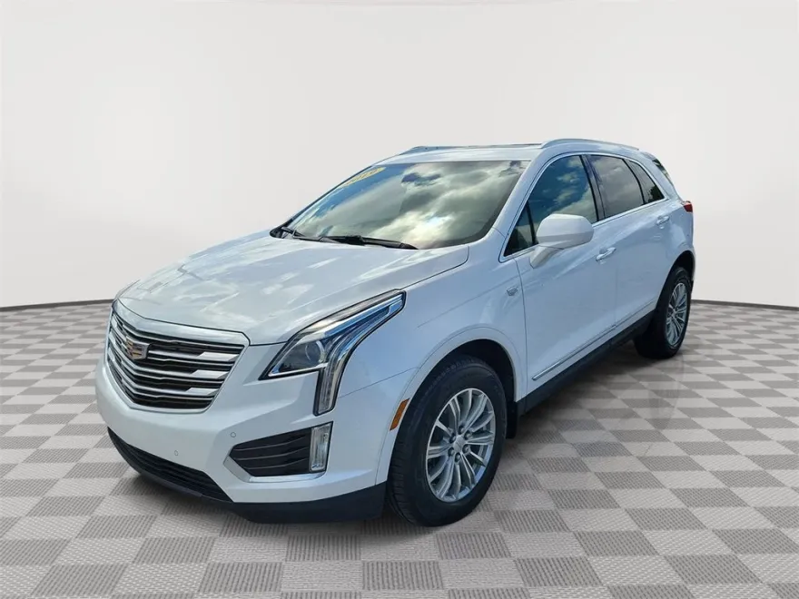 2019 Cadillac XT5 Luxury photo 1