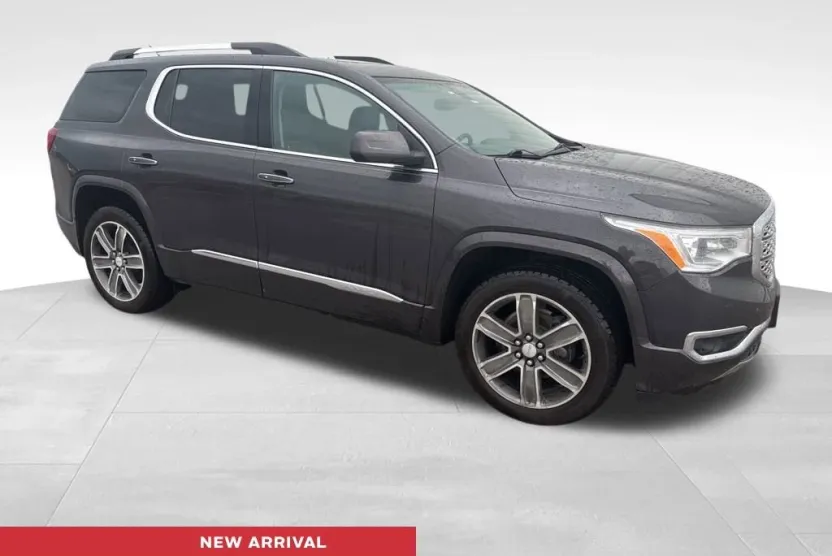 2017 Gmc Acadia Denali photo 1