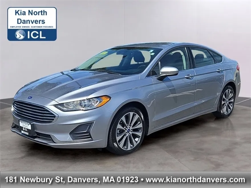 2020 Ford Fusion SE photo 1