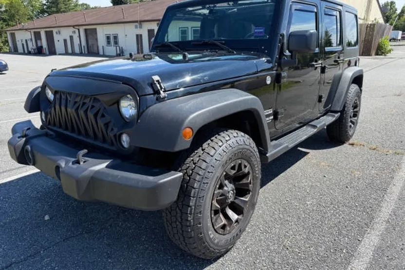 2015 Jeep Wrangler Unlimited Sport photo 1