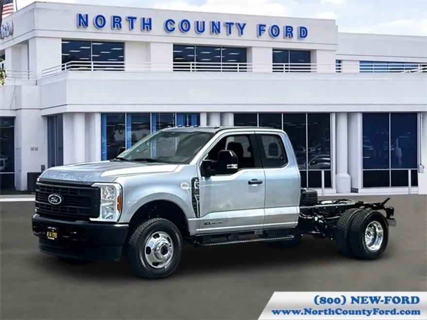 2024 Ford F-350 photo 1