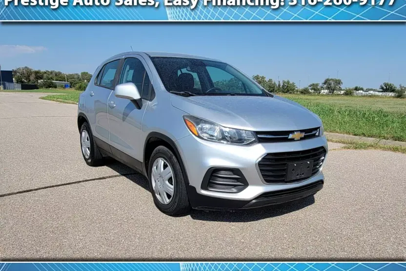 2018 Chevrolet Trax LS photo 1
