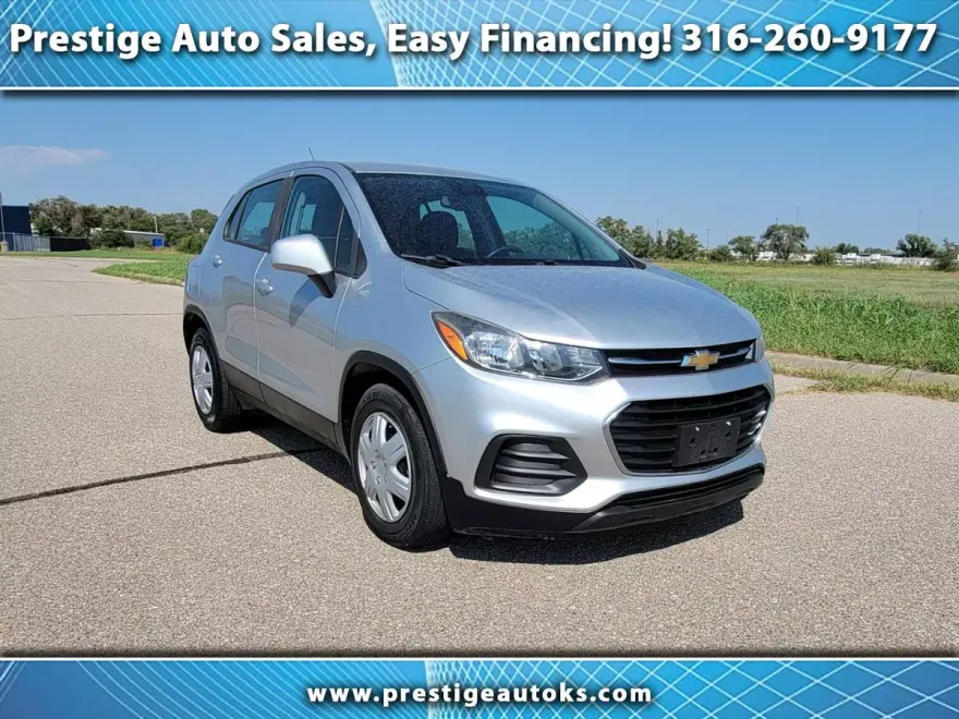 2018 Chevrolet Trax LS photo 1