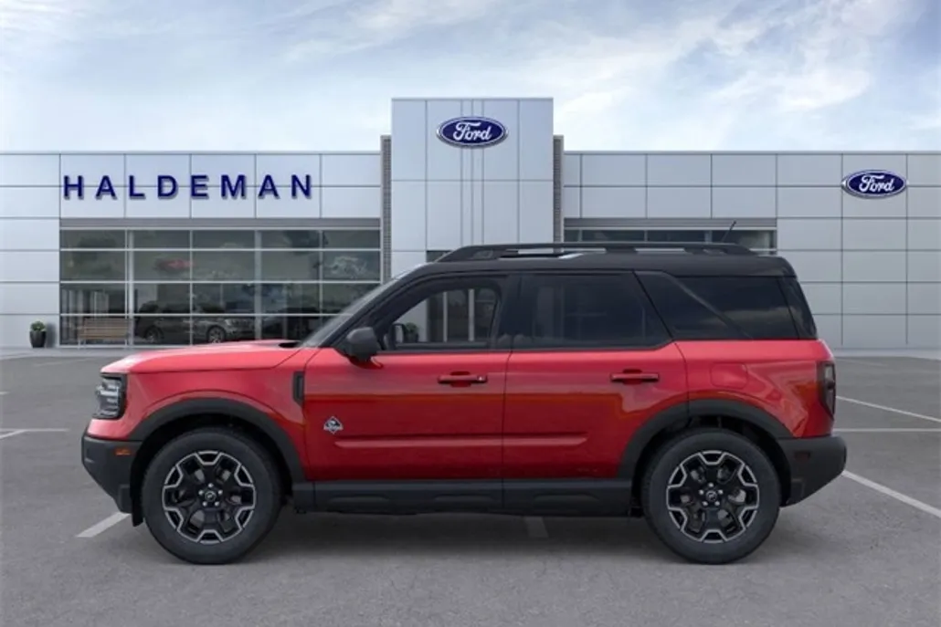 2025 Ford Bronco Sport Outer Banks photo 1