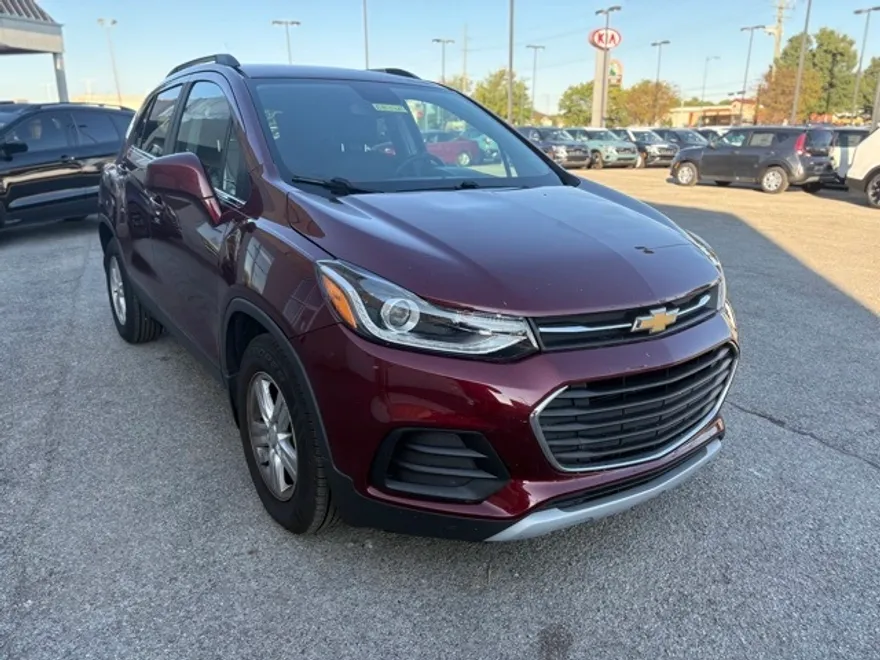 2017 Chevrolet Trax LT photo 1