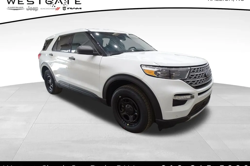 2023 Ford Explorer photo 1