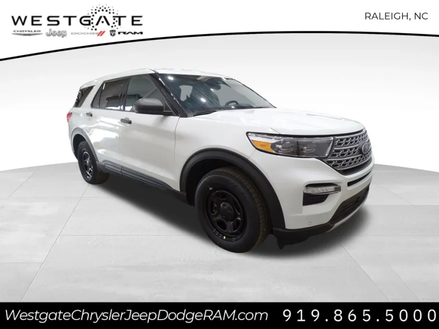 2023 Ford Explorer photo 1