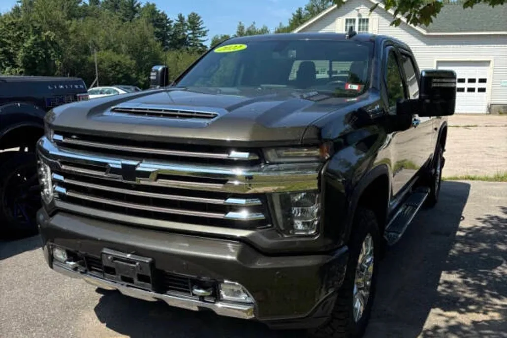 2022 Chevrolet Silverado 3500HD High Country photo 1