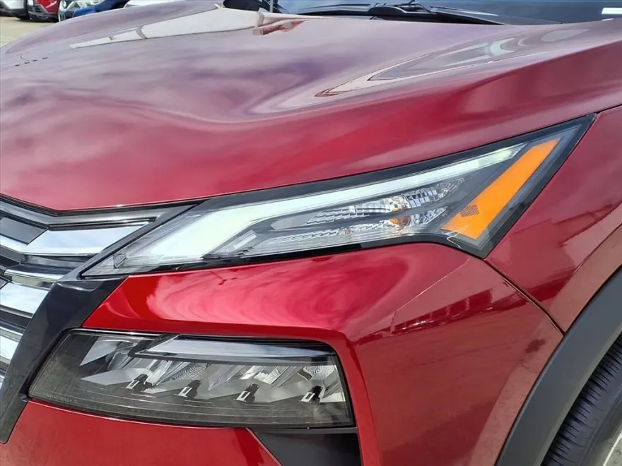 2026 Nissan Rogue SV photo 1