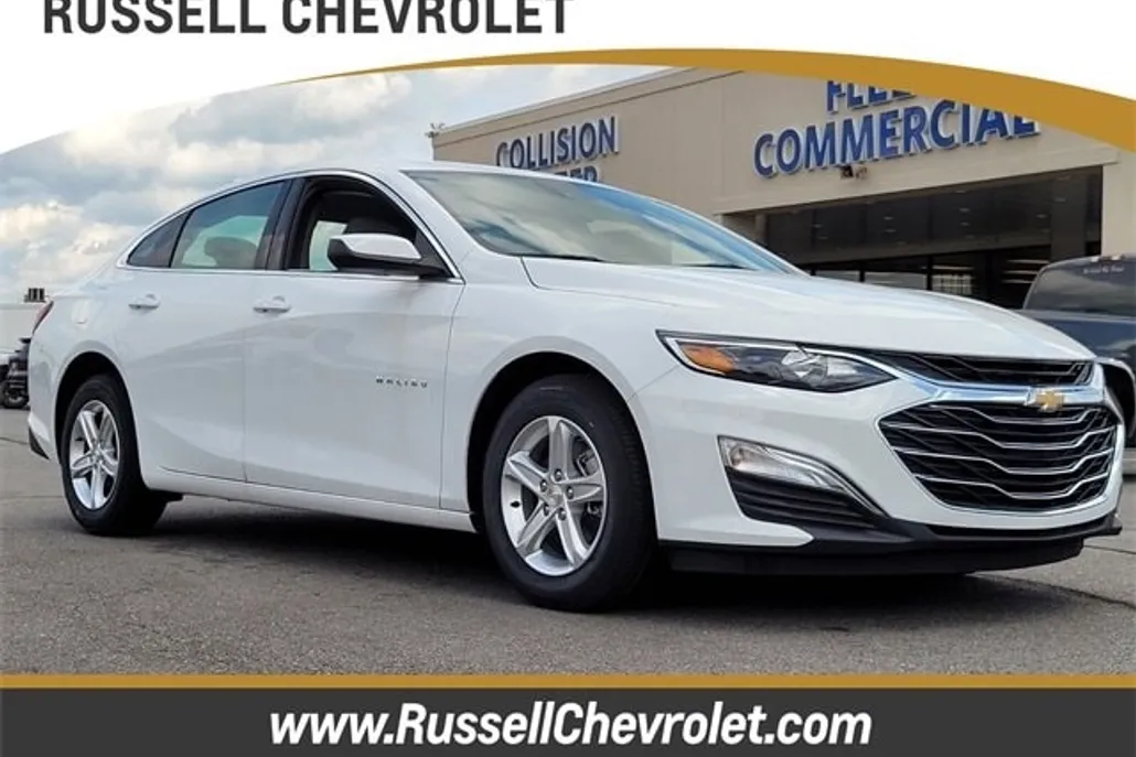 2025 Chevrolet Malibu photo 1