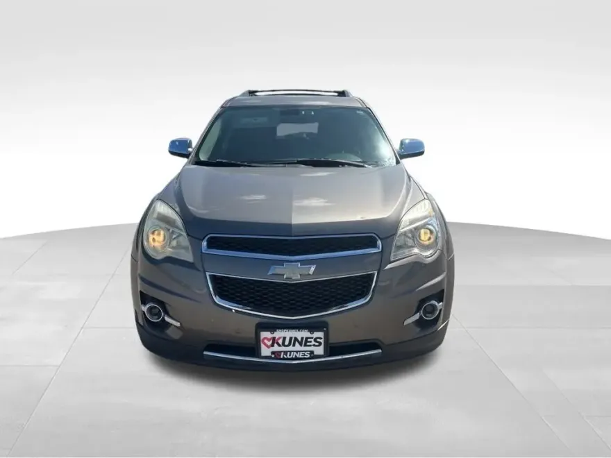2010 Chevrolet Equinox LTZ photo 1