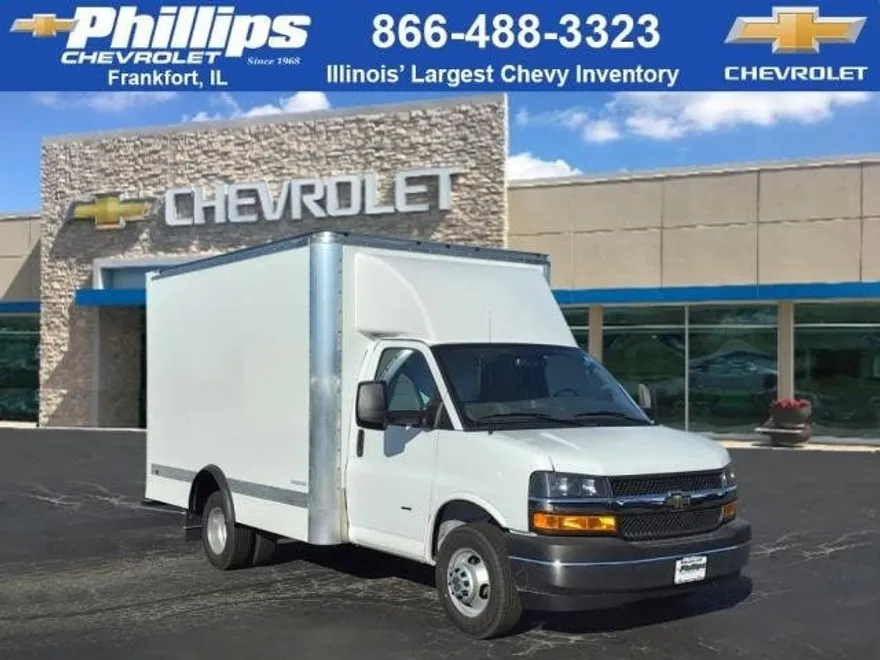 2024 Chevrolet Express 3500 Cutaway Van photo 1