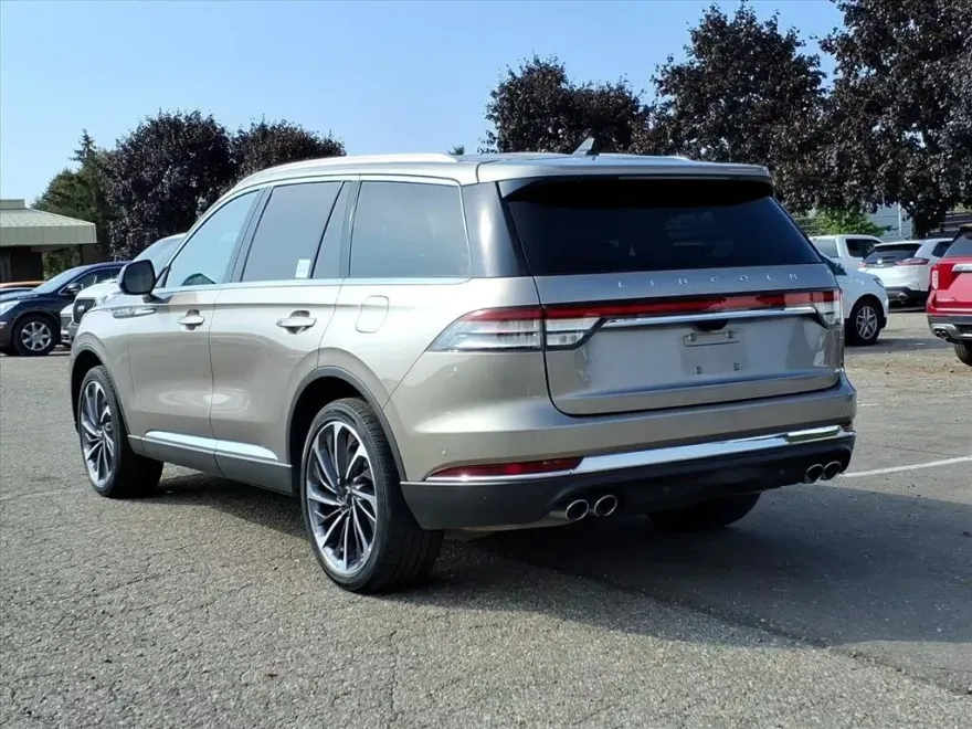 2021 Lincoln Aviator Reserve photo 1