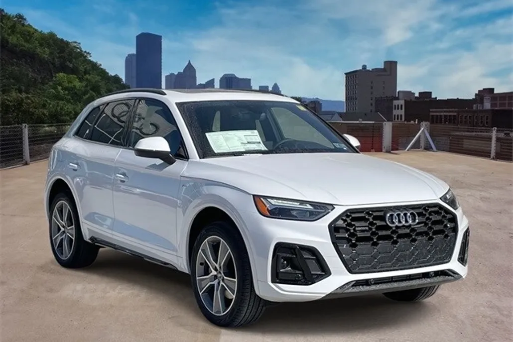 2025 Audi Q5 Premium 45 TFSI photo 1