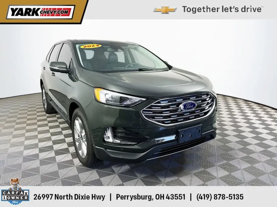 2024 Ford Edge Titanium photo 1
