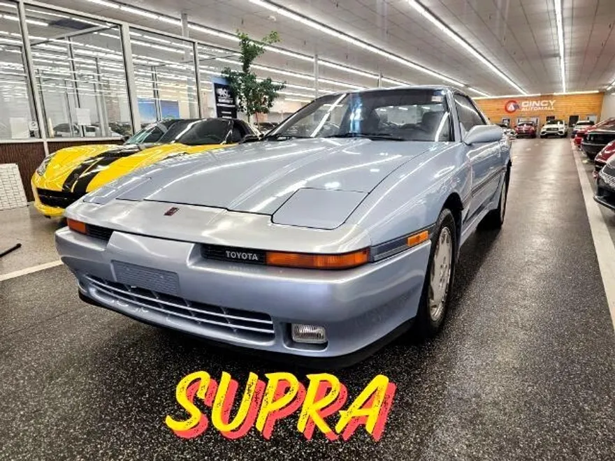 1989 Toyota Supra photo 1